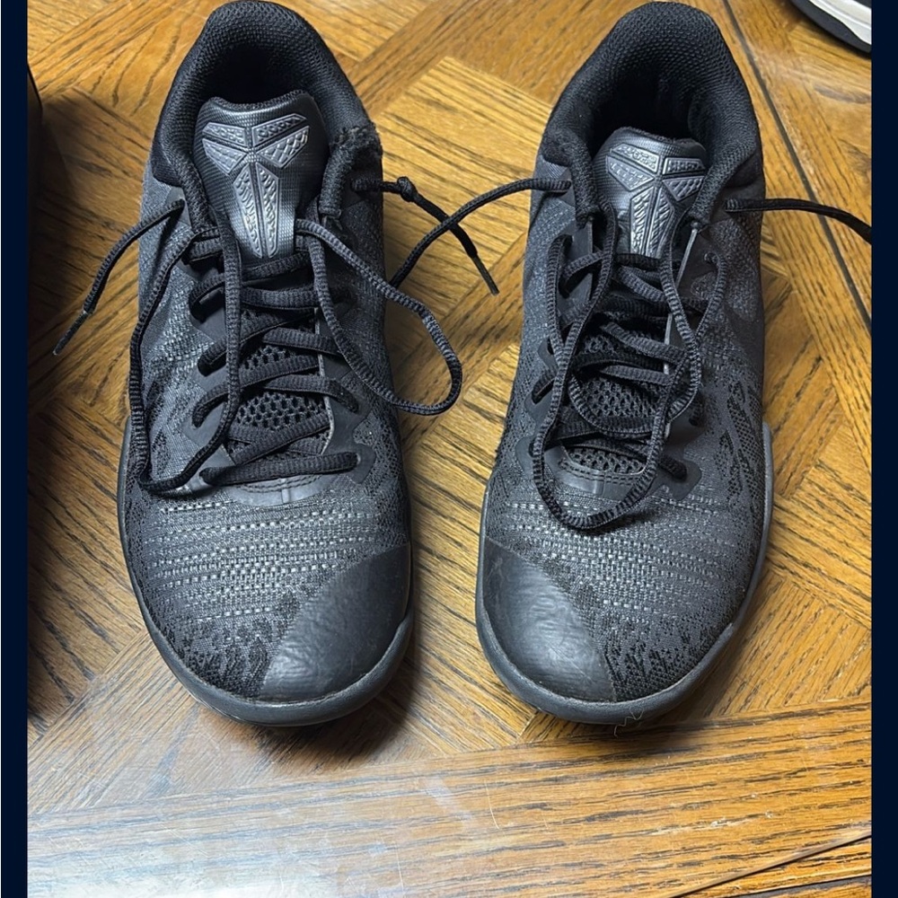 Nike Men's Black Kobe’s mamba rage